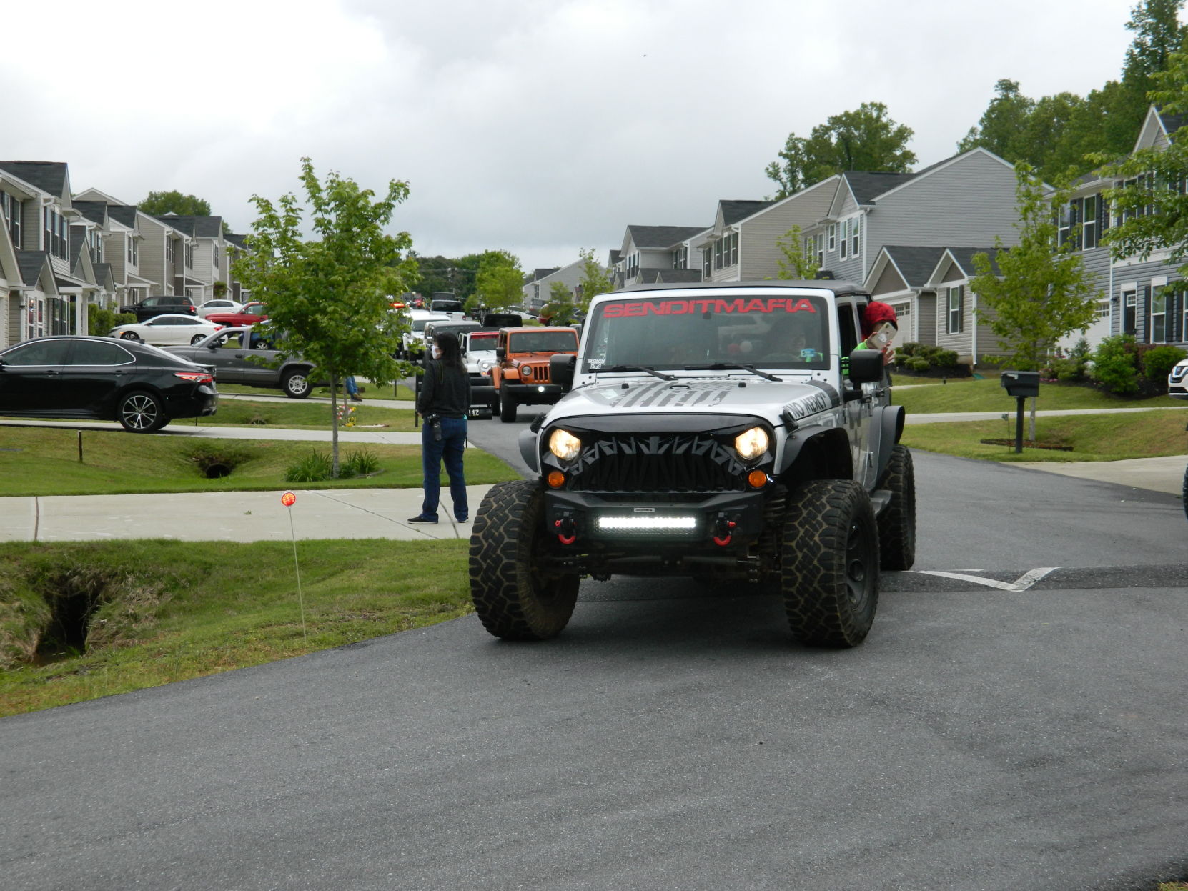 Troutman Jeep parade (40).JPG